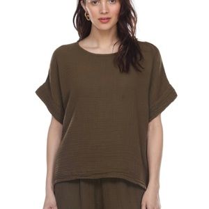 EUC—Olive green Honest Cotton top in OS fits most